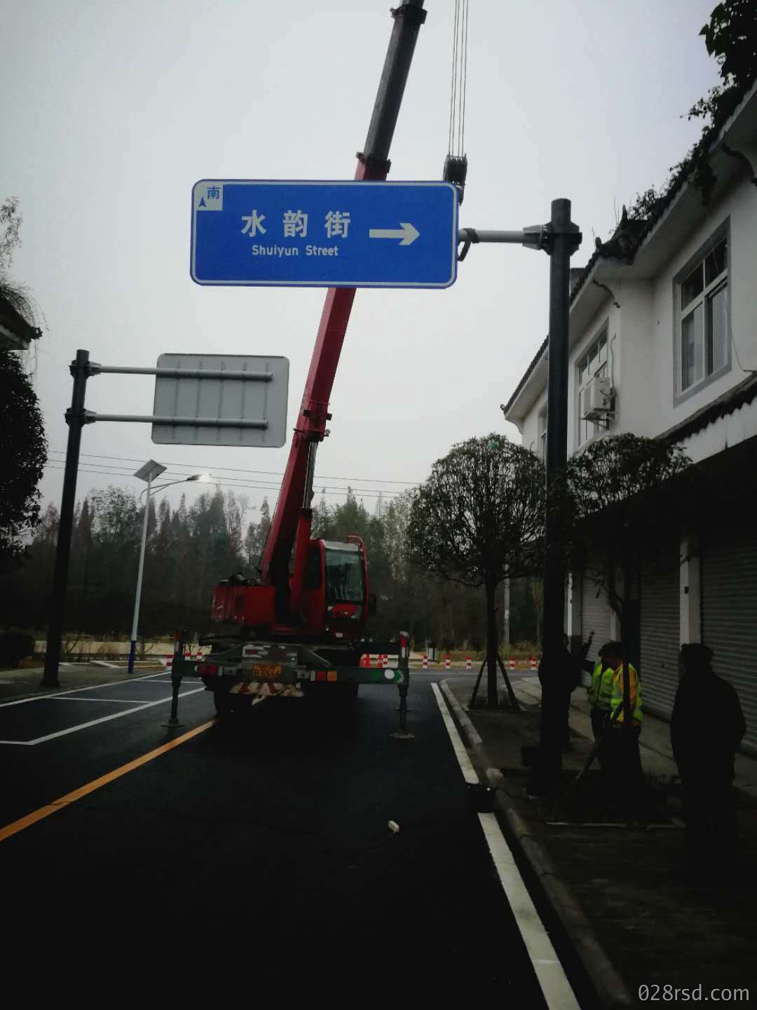 悬臂标牌 标杆 地名牌 单悬臂厂家直销 设计生产施工安装