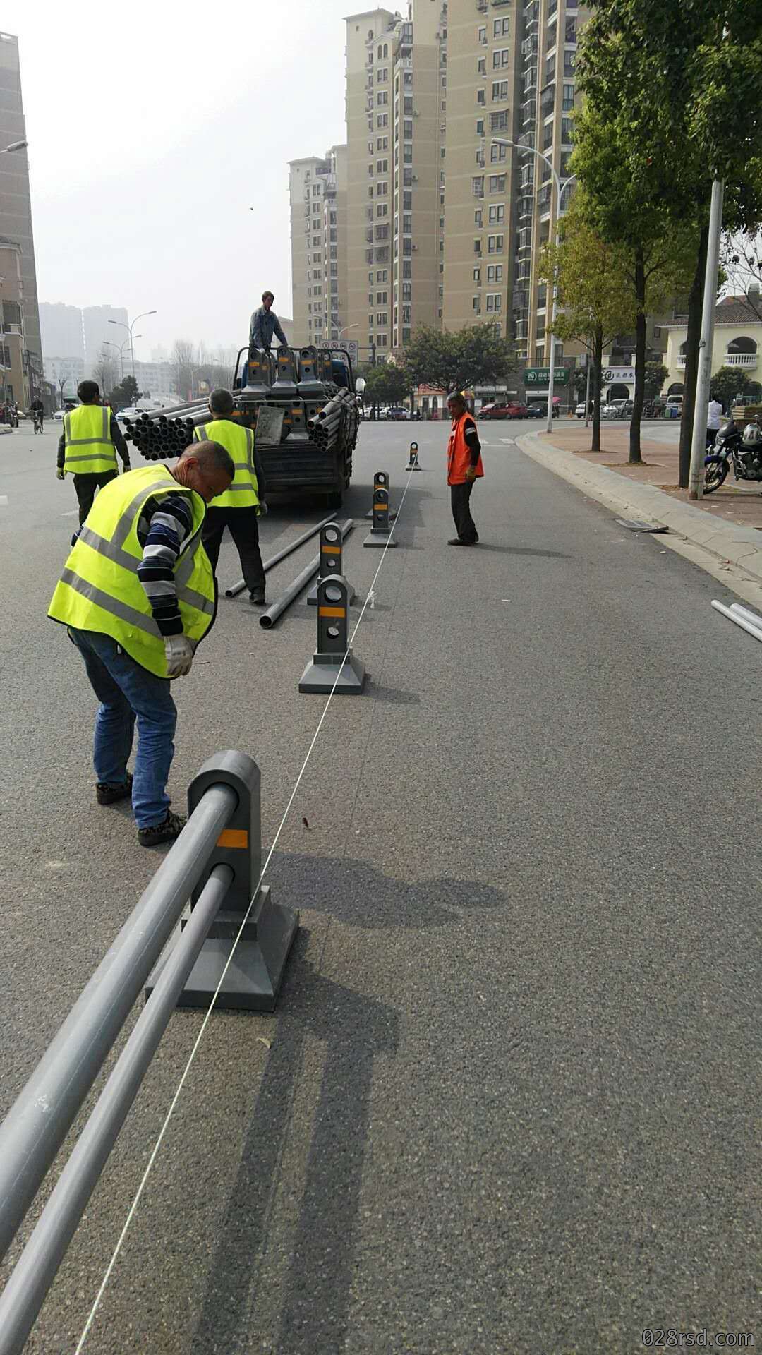 道路护栏 机动车隔离栏 非机动车隔离栏 厂家直销